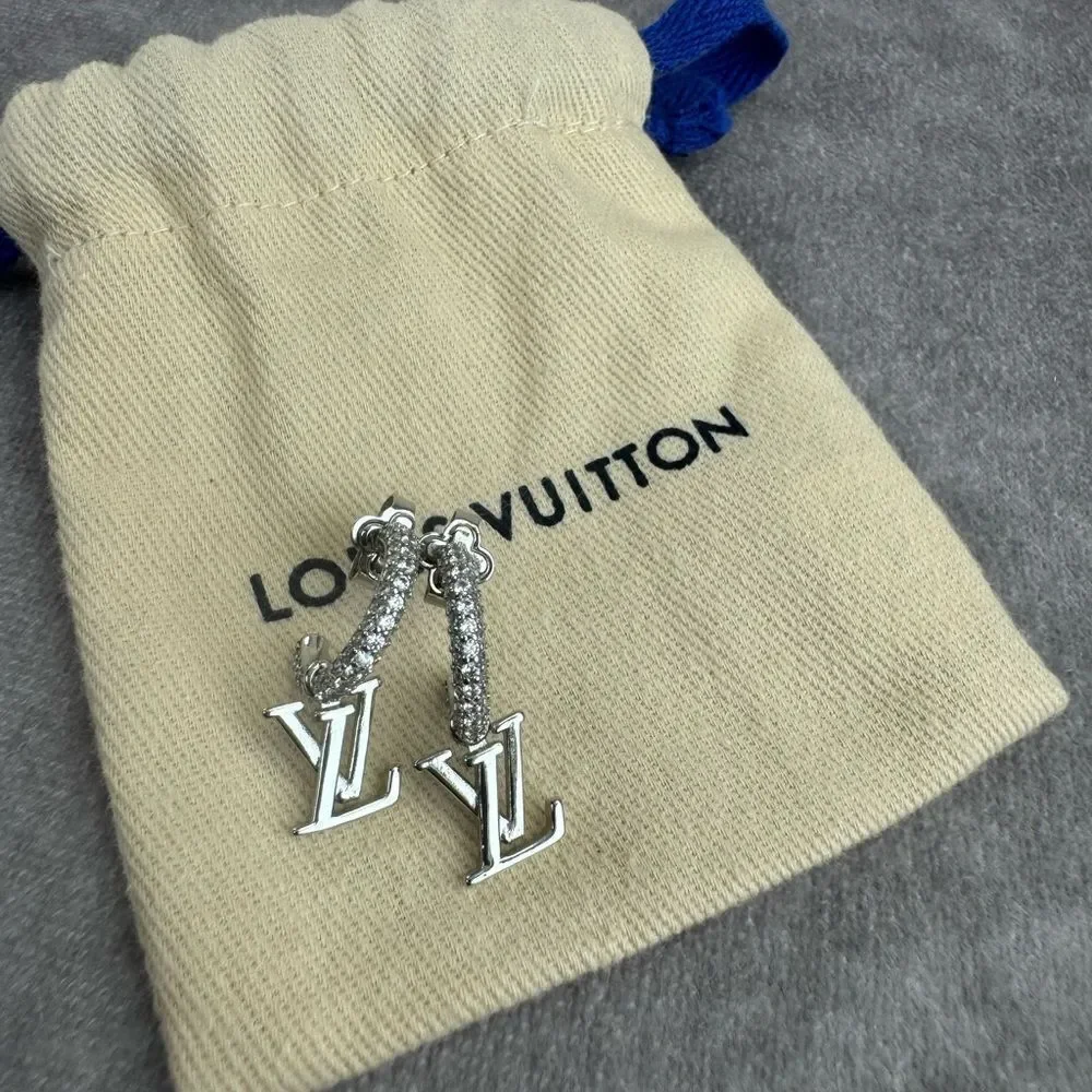 Louis Vuitton LV Initials Iconic Drop Earrings Palladium - Picture 6 of 10